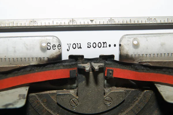Hoja de papel con la inscripción "Nos vemos pronto " — Foto de Stock