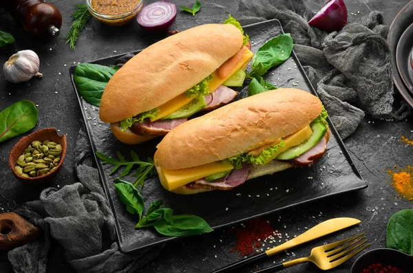 Sandwich Con Tocino Queso Pepino Vista Superior Espacio Libre Copia — Foto de Stock