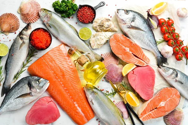 Mořské Plody Pozadí Losos Tuňák Kaviár Ústřice Dorado Ryby Měkkýši — Stock fotografie
