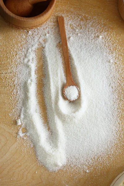 ココナッツの粉で作られた非常においしい家のお菓子 — ストック写真