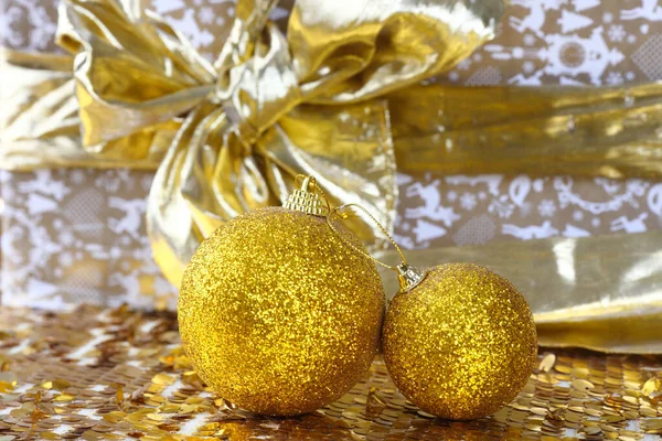 Golden Gift Box Christmas Balls — Stock Photo, Image