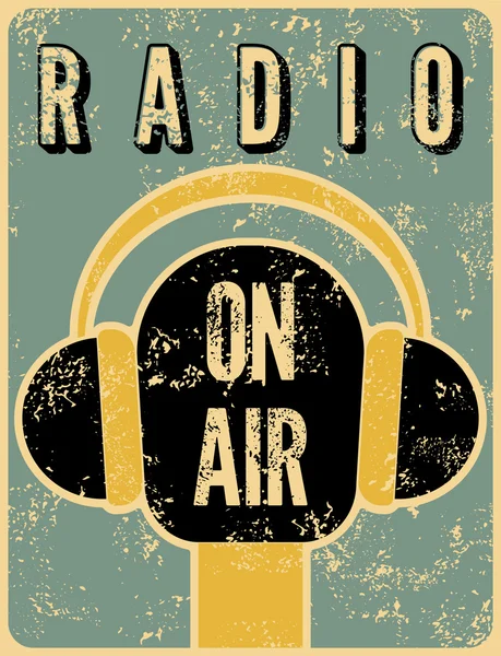 Tipografik retro grunge radyo istasyonu poster. Mikrofon 