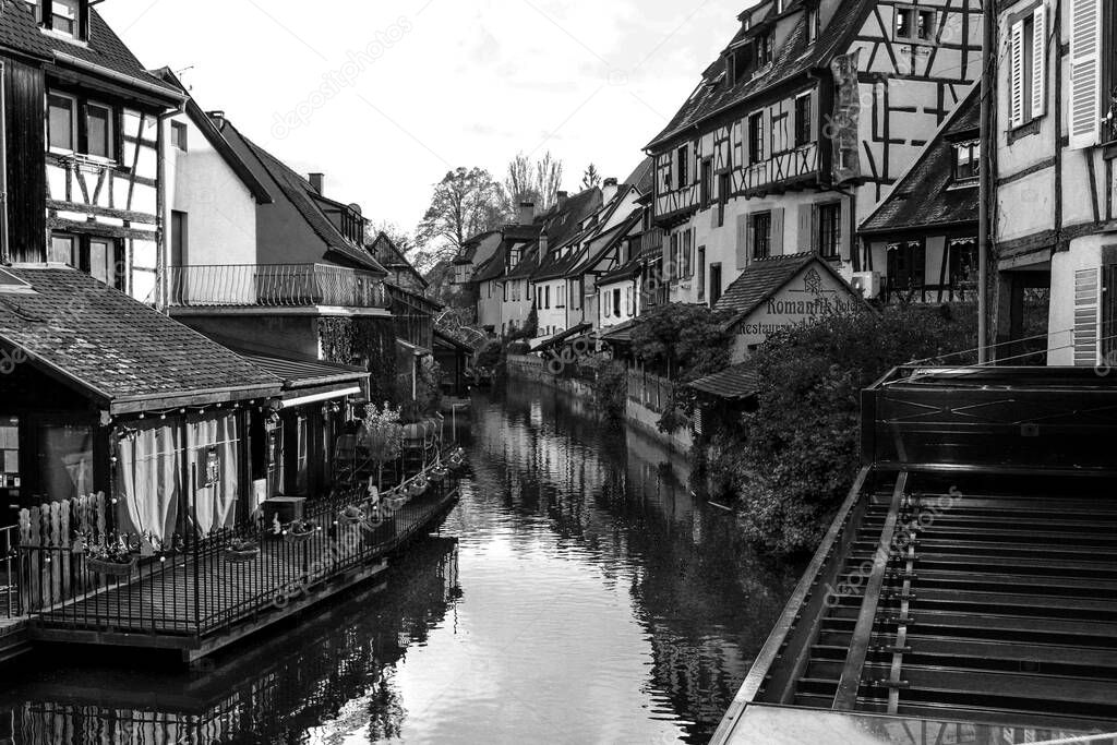 Los mgicos canales de Colmar en Alsacia, Francia