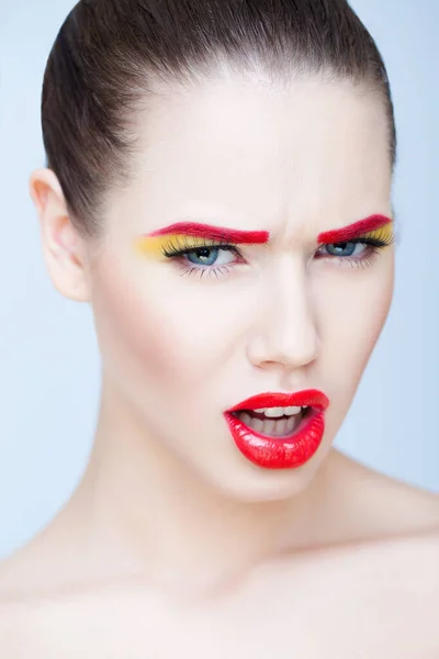 Retrato Jovem Mulher Bonita Com Maquiagem — Fotografia de Stock