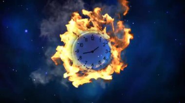 4K döngüsünde yanan saat, elleri hareket eden bir saat ve arka planda bir uzay sahnesiyle çevrili bir ateş çemberi içerir.