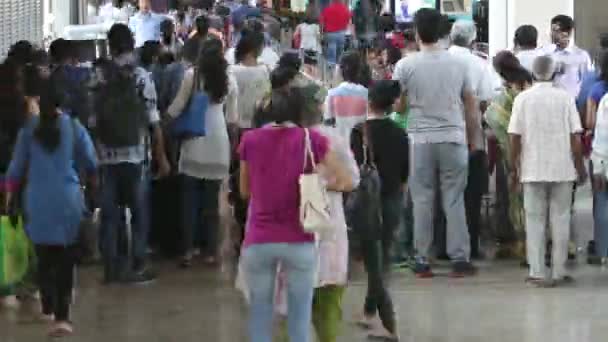 Bombaj, Indie: 15 března 2015: Mumbai Metro vlak časová prodleva. Záběr na 15 březnu 2015. — Stock video