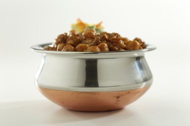 Paslanmaz çelik tencerede Hint gıda - Chana Masala.