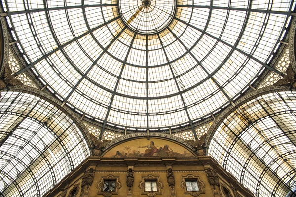 Vittorio Emanuele II Galerisi, Milan, İtalya