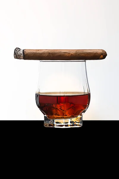 Cigar Whisky Black Shelf White Background — Stock Photo, Image