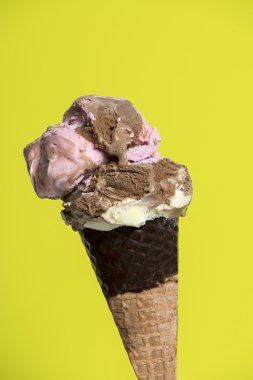 dondurma üç kaşık toz