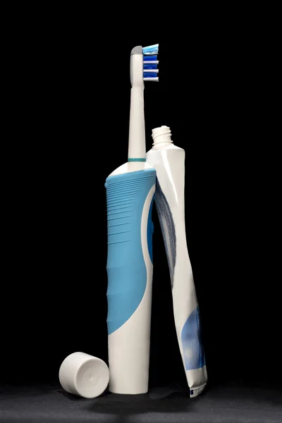 Electric toothbrush with toothpaste — Stock Photo, Image