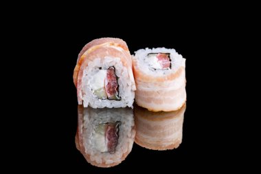 İspanyol dürümü, pastırma, krem peynir, domates, salatalık