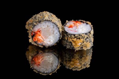 Kani Tempura Roll, kar yengeci, krem peynir, havyar masago