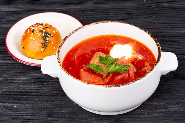 Borsch Ucraniano Con Ampollas Carne Res Remolacha Patatas Col Zanahorias —  Fotos de Stock