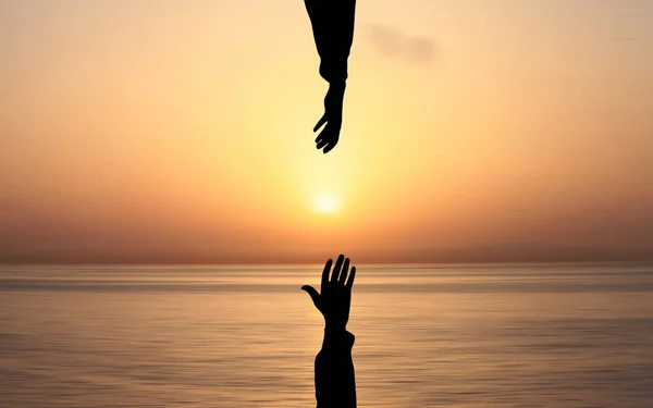 Mâna Cere Ajutor Dumnezeu Concept Ajutând Mâna Împotriva Fundalului Mării — Fotografie, imagine de stoc