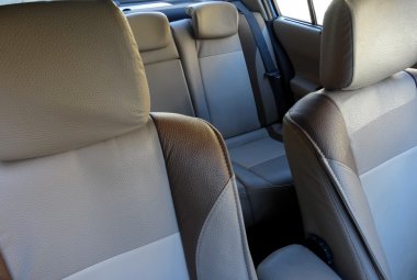 Araba iç Oto Koltuğu stok görüntü üzerinde parlak deri döşeme ile 