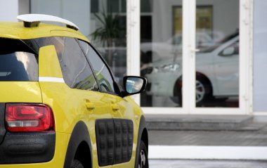 Bayilik deposunun Haritayı Oda sergilenen yeni araçların