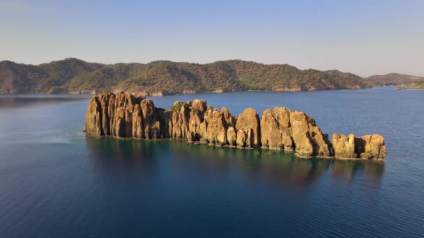 Überfliegen Der Insel Dislice Der Ägäis Bei Sonnenuntergang Auflösung — Stockvideo