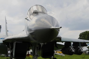 Kabin süpersonik jet avcı uçağı olarak Önden Görünüm