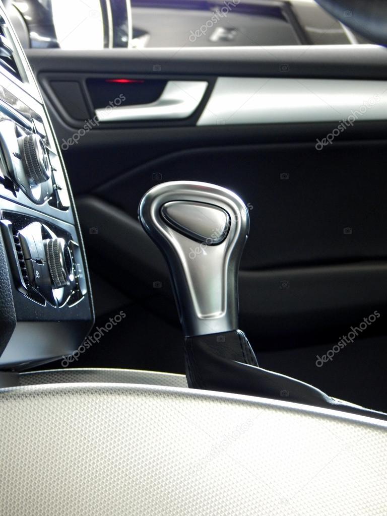 Auto-onderdelen en interieur accessoires. Gear shift knop in premium ... Auto-onderdelen en interieur accessoires. Gear shift knop in premium ...