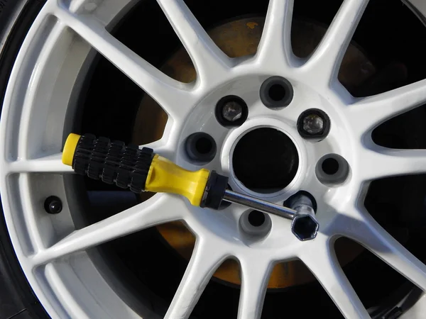 Set of tools for the car wheels mounting — Stock Photo, Image