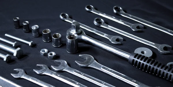 Stål verktyg kit skruvnycklar och skiftnycklar — Stockfoto