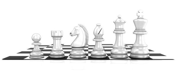 Шахматные белые фигуры, стоящие на борту. Изолированный на белом фоне
