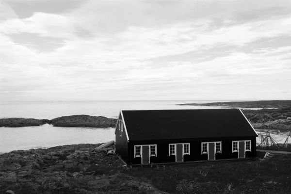 Maison Bord Eau Dans Village Norvégien Été — Photo