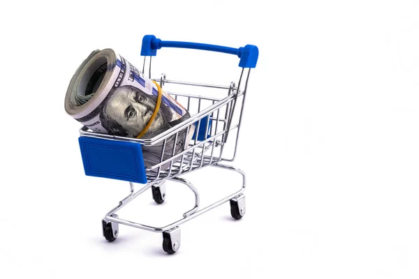 Összecsomagolt 100 Amerikai Dollár Bankjegyek Feküdnek Egy Miniatűr Szupermarket Bevásárlókocsi — Stock Fotó