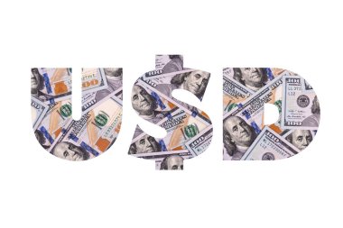 USD kısaltması, her harfin tüm yüzey alanı beyaz arka planda rastgele katlanmış 100 Amerikan doları ile doludur.