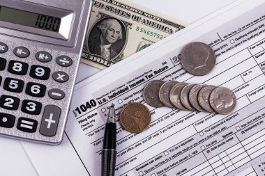 Vergi Formu 1040, Hesap Makinesi, Kalem, Para