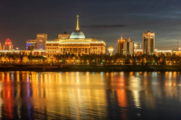 Die Hauptstadt Der Republik Kasachstan Die Stadt Astana Einem Sommerabend — Stockfoto