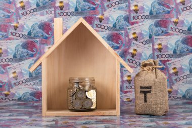 Sembolik ahşap bir ev, 10,000 Kazakistan 'ın parasına karşı..