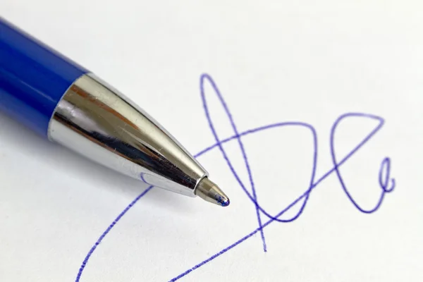 Imza ve kalem — Stok fotoğraf