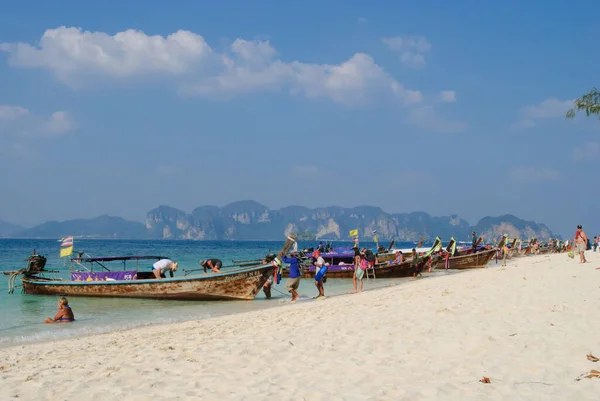 海滩、岛、海、船，泰国 — 图库照片