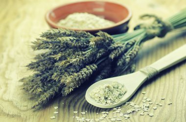 spikelets buğday ve arpa tabak