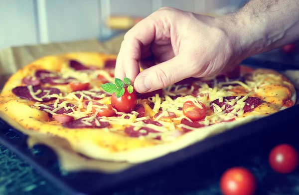 Makro pieczone pizzy — Zdjęcie stockowe