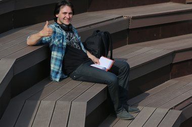 Öğrenci açık öğrenmek yalnız