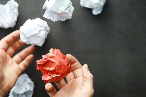 Pedaços Papel Coloridos Conceito Criatividade Formação Ideias Pensamento Criativo Papel — Fotografia de Stock