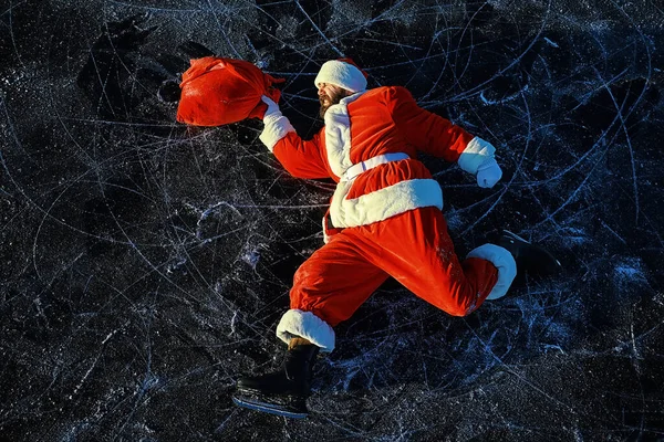 Santa Claus Spěchá Nový Rok Dárky Vánoční Stromeček Santa Claus — Stock fotografie