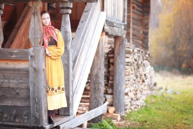 Antik gelenek kavramı. Slav karnavalı. Ayinler, danslar, falcılık. Avrupa Slavlarının Kıyafetleri.