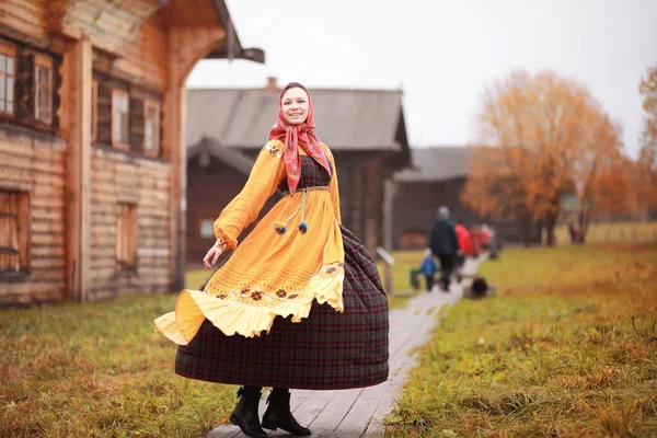 Het Concept Van Oude Tradities Slavisch Carnaval Rituelen Dansen Waarzeggerij — Stockfoto