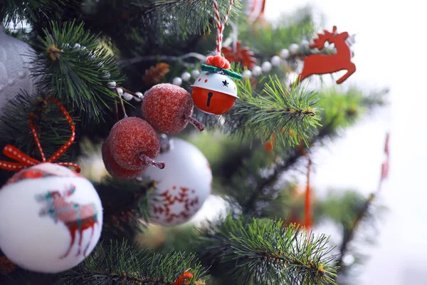 Christmas Holiday Background Silver Red Bauble Hanging Decorated Tree Bokeh — Stock Photo, Image