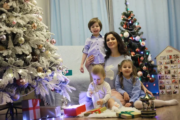 Eva Ano Novo Casa Está Decorada Para Férias Árvore Natal — Fotografia de Stock