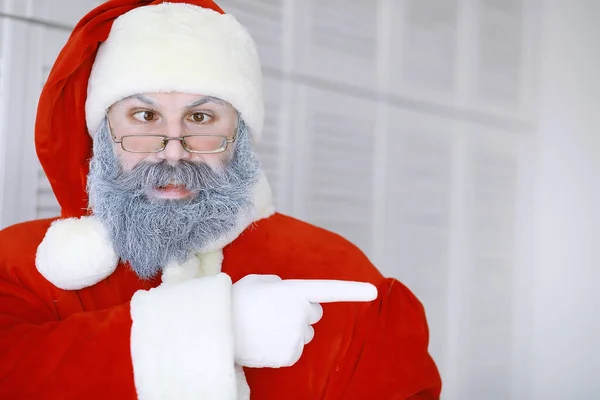 Portret Naprawdę Szczęśliwy Santa Claus Funny Santa Temat Świąt Bożego — Zdjęcie stockowe
