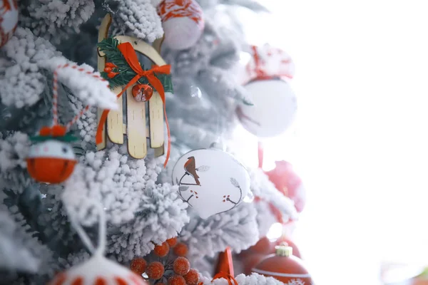 Noël Fond Vacances Boule Argent Rouge Suspendue Arbre Décoré Avec — Photo