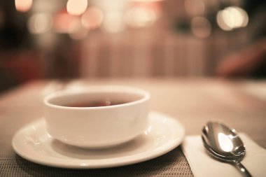 Masadaki çatal bıçak seti bıçak, çatal, kaşık, interio.