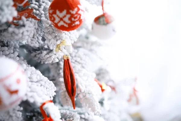 Noël Fond Vacances Boule Argent Rouge Suspendue Arbre Décoré Avec — Photo