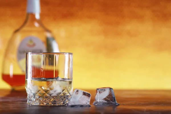 Glass Hard Alcohol Ice Bar Counter Whiskey Soda Glass Advertising — Stock Photo, Image