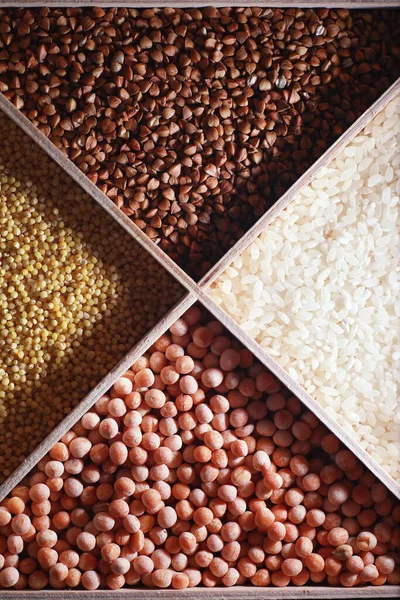 Set Grain Cereals Rice Buckwheat Millet Groats Wooden Tray Grocery — Stock Photo, Image